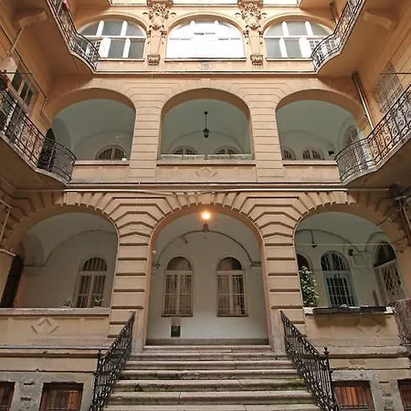 Apartment Szent Istvan - Green